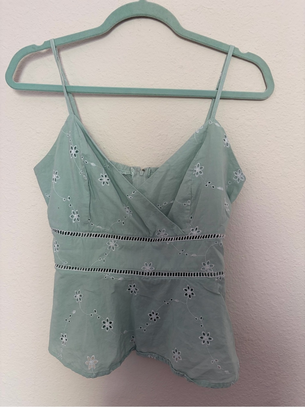 Francesca’s Mi Ami Aquamarine Blue Embroidered Floral Eyelet Spaghetti Strap Top